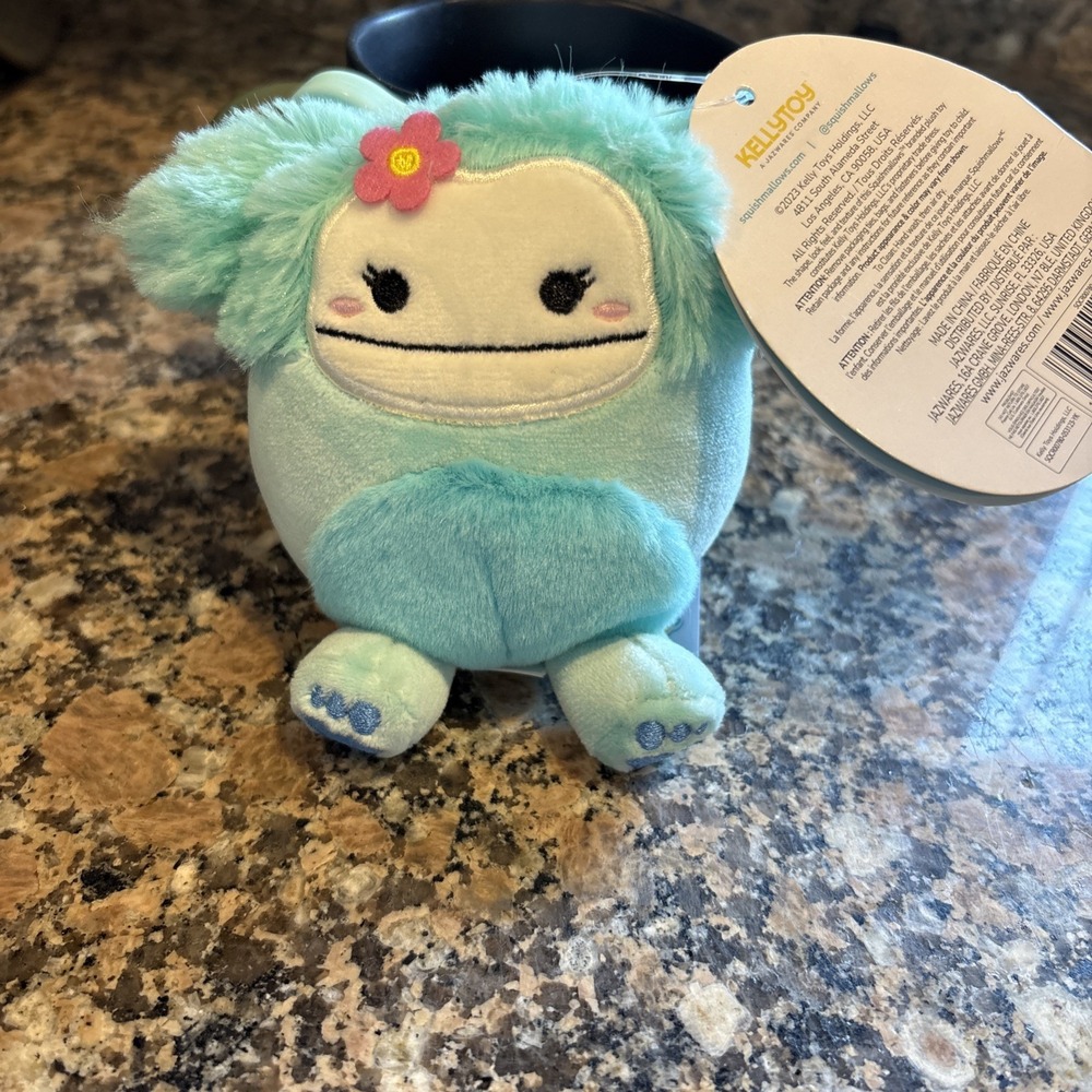 Squishmallows Clip-On Plush Joelle the Big Foot 3.5" Aqua Clip NWT Keychain